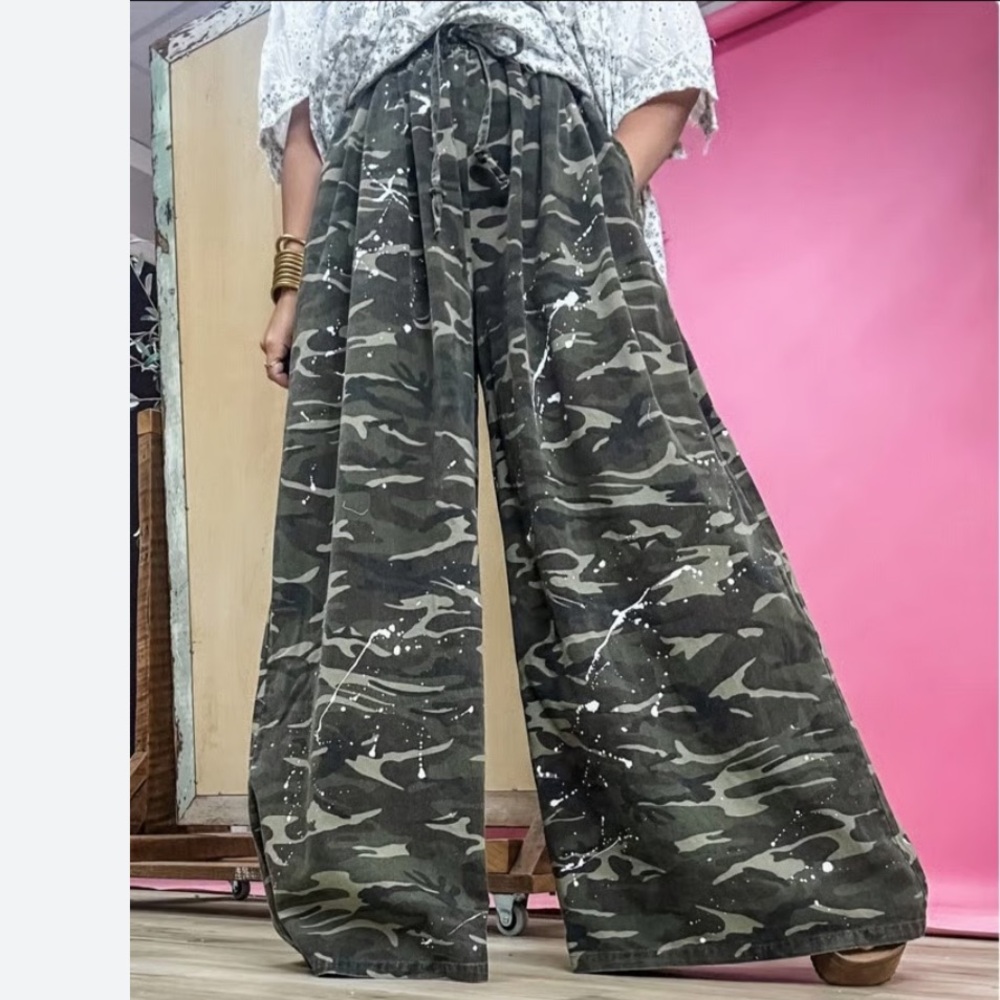 🆕 Blue Velvet: Camo Washed Paint Splatter Wide Leg